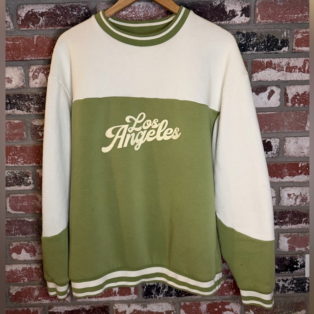 Los Angeles California Denim & Flower Green & White Crewneck Thick Sweater